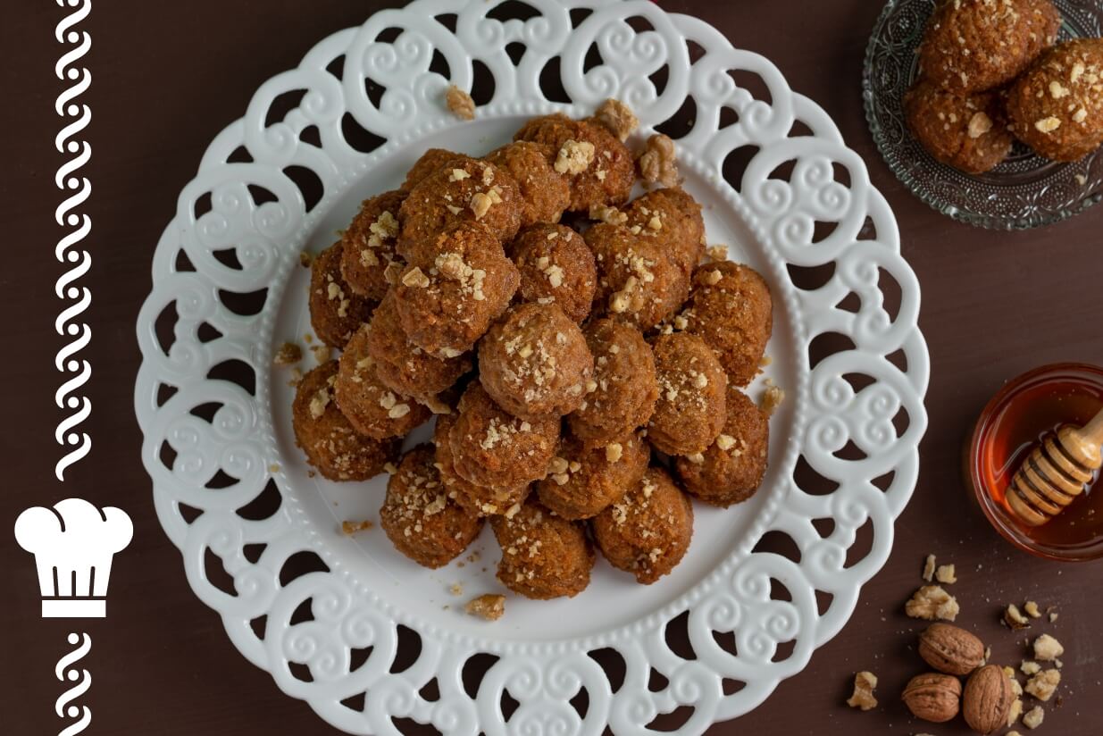 Melomakarona Recipe, the delicious Greek Christmas honey cookies
