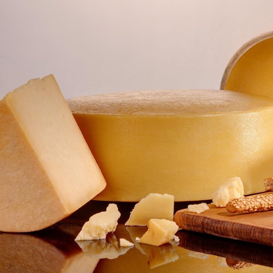 Cyclades Islands Box – “The Sun, the Sea, and Simplicity” - Greek Flavours