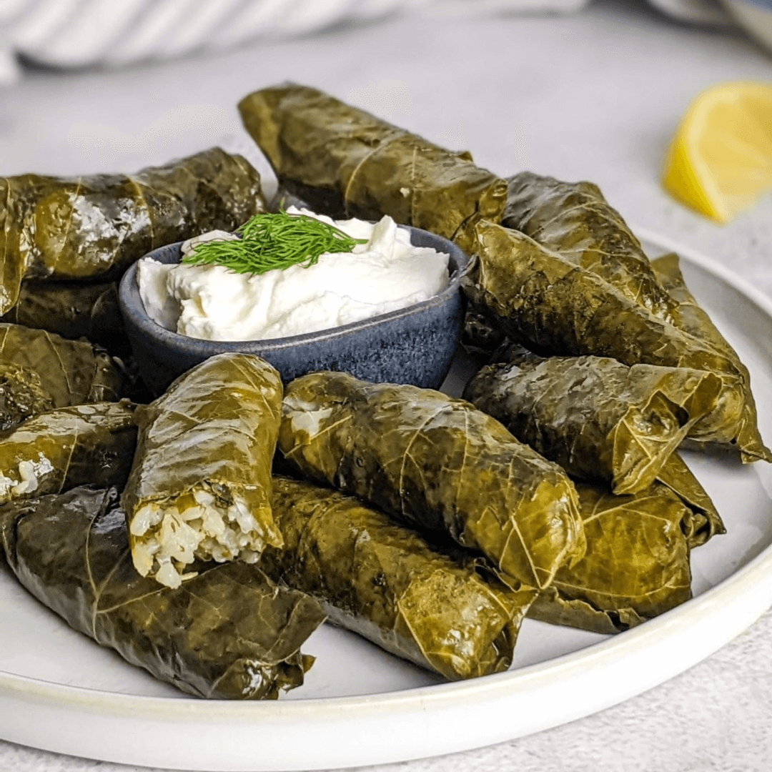 Greek Dolmades: Read the traditional recipe of Greek Dolmadakia