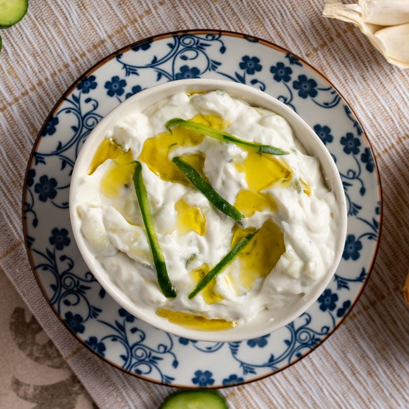 Tzatziki Rezept – Authentische Griechische Sauce mit Joghurt & Gurke Tzatziki Rezept – Authentische Griechische Sauce mit Joghurt & Gurke